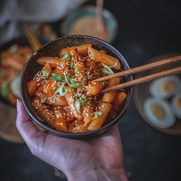 Tteokbokki – Ciasteczka ryżowe w ostrym sosie