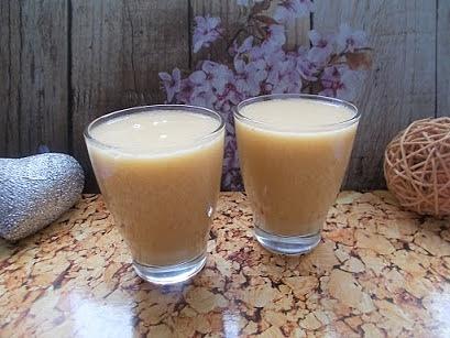 Koktajl banan-nektarynka-jabłko
