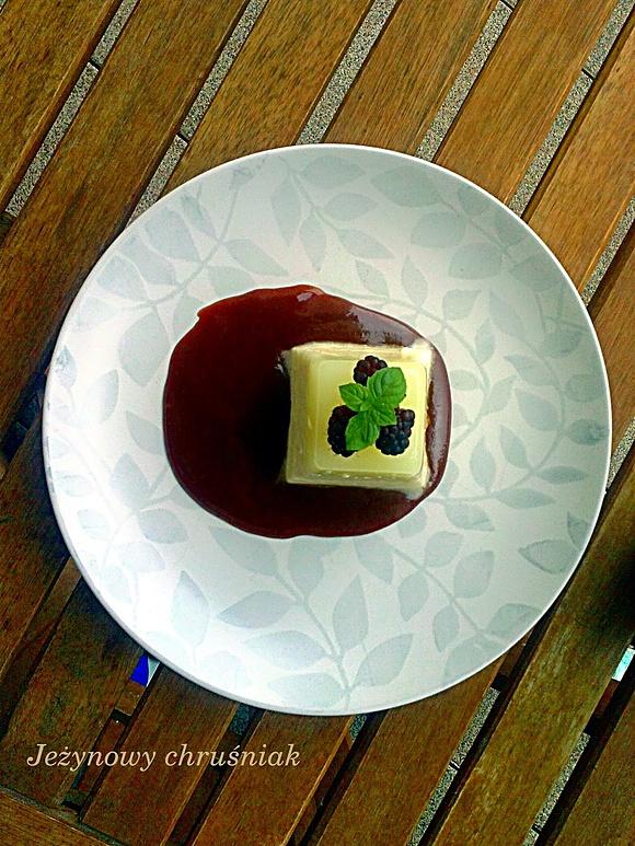 Panna Cotta z sosem karmelowym