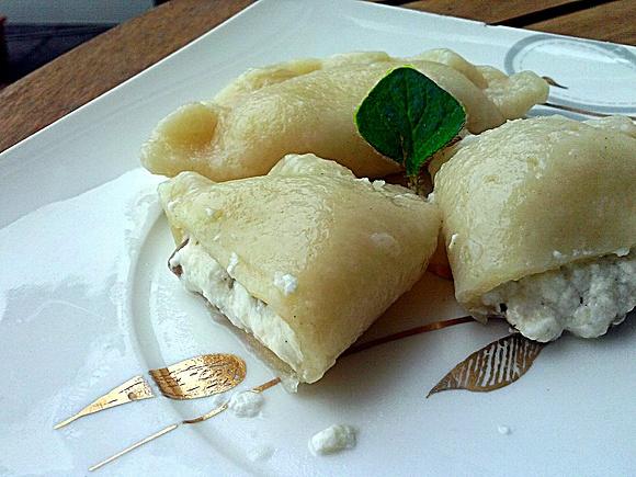 Pierożki z wędzonym serem