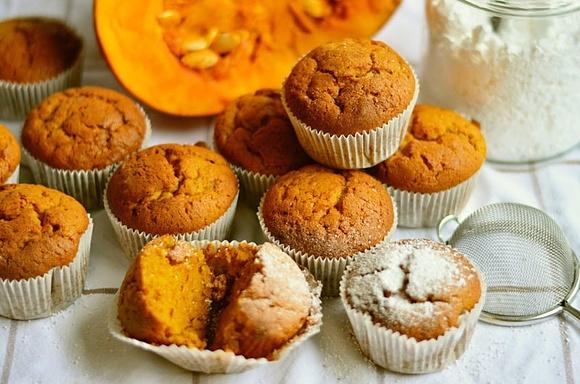 Muffiny ziemniaczane z szynką i serem