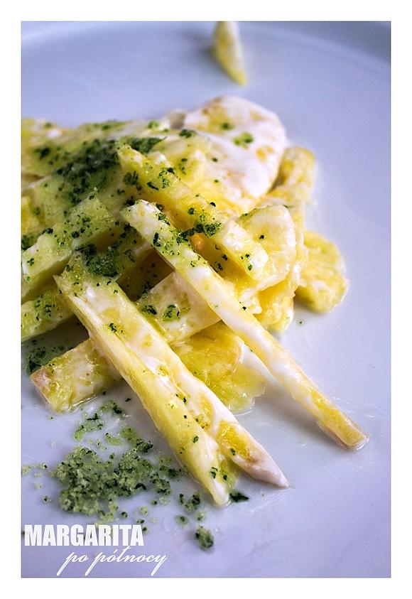 Ananas z cukrem miętowym