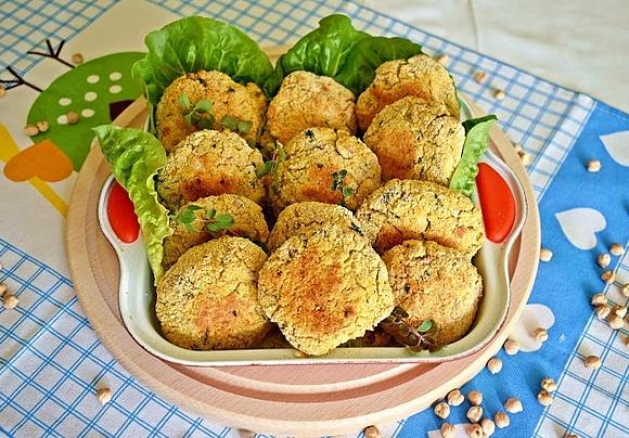 Kotlety z ciecierzycy pieczone w piekarniku