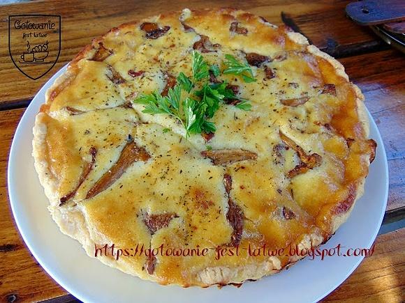 Tarta z bundzem i kurkami