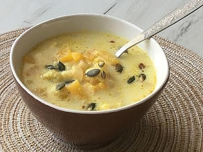 Zupa kalafiorowa z pieczoną dynią