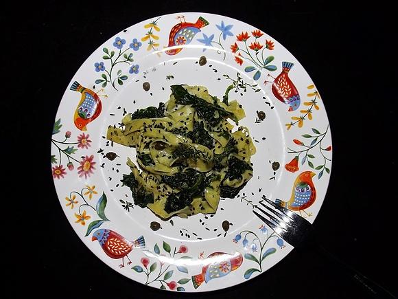 Domowe tagiatelle ze szpinakiem kremowym