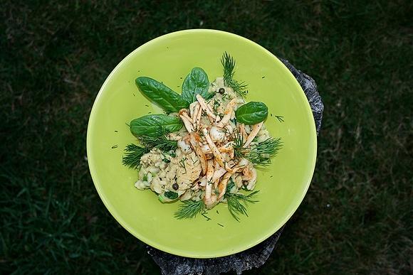 Polędwiczki w zielonym risotto z grzybkami i wędzoną papryką