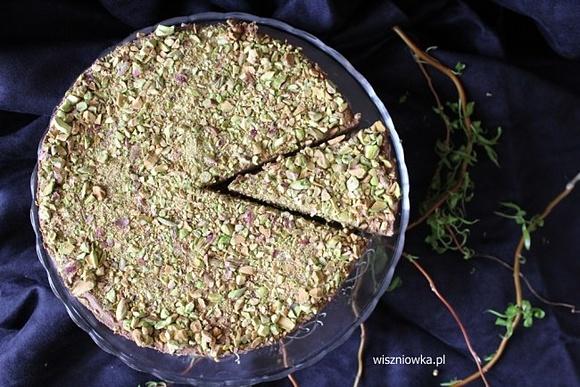 Czekoladowy sernik truflowy z koniakiem i pistacjami
