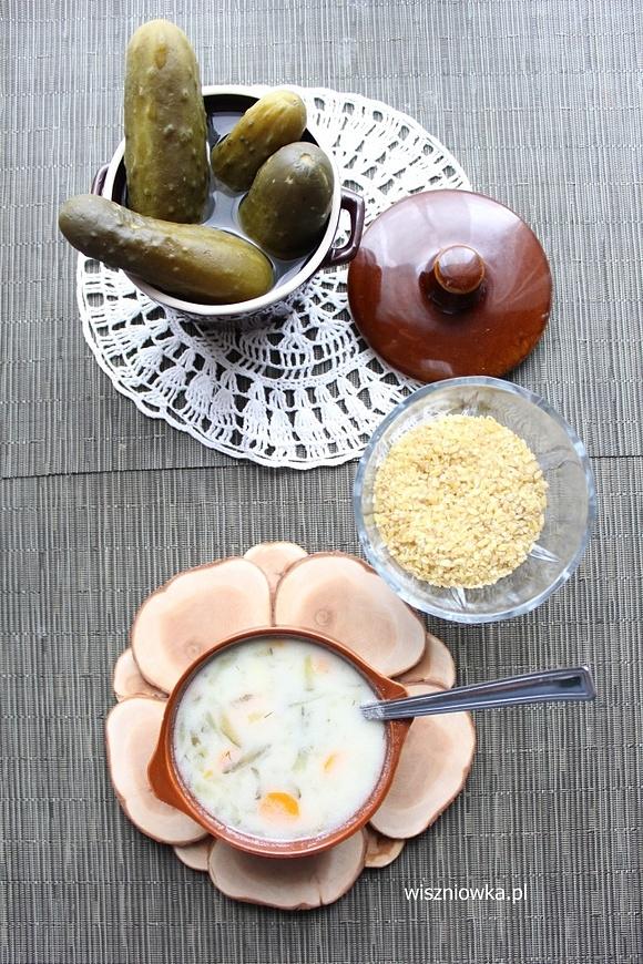 Zupa ogórkowa z kaszą bulgur