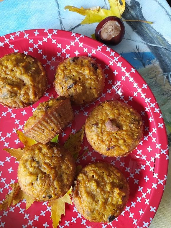 Dyniowe muffiny z bakaliami bez cukru
