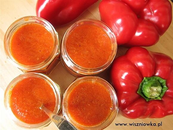 Domowy ketchup z pieczoną papryką
