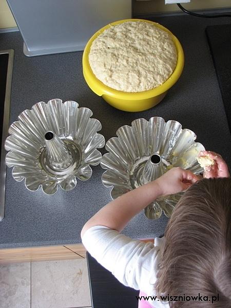 Śnieżna babka kokosowo-cytrynowa