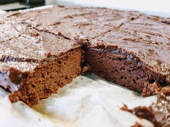 Brownie z fasoli - zdrowa wersja czekoladowego ciasta bez cukru