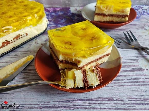 Ciasto budyniowe z bananami bez pieczenia