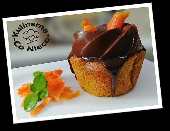 Marchewkowe muffiny z czekoladową galaretką