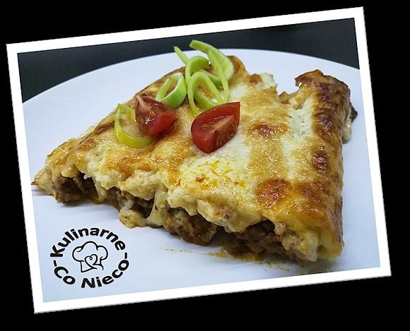 Cannelloni z mięsnym farszem i sosem pomidorowym