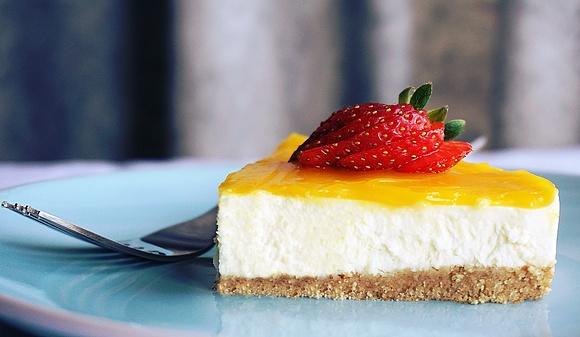 Kremowy sernik z lemon curd