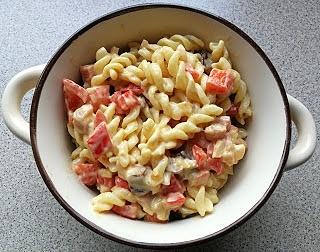 Makaron w sosie śmietanowo-serowym