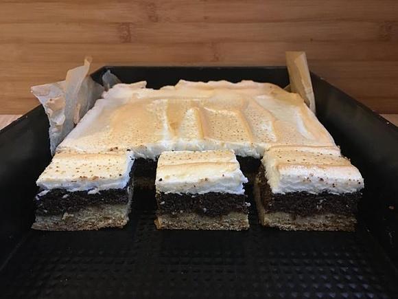 Makowiec na kruchym cieście z pianką - łatwy i szybki przepis