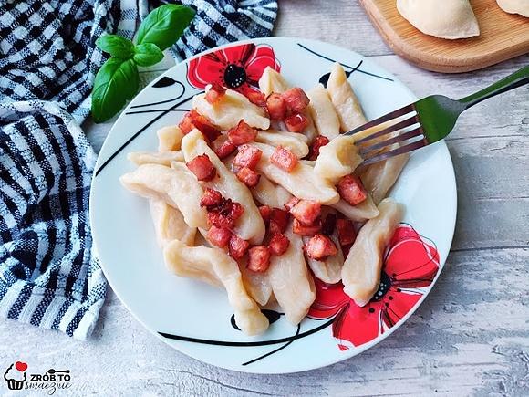 Kluski z ciasta na pierogi