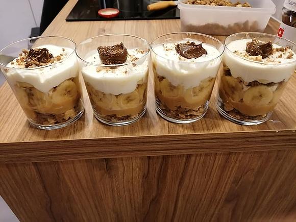 Deserki w szklankach