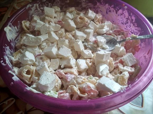 Sałatka z tortellini