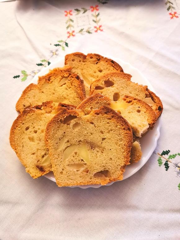 Babka z jabłkami