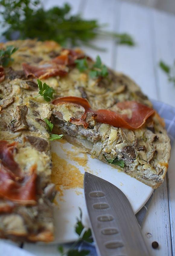 Tarta z grzybami leśnymi