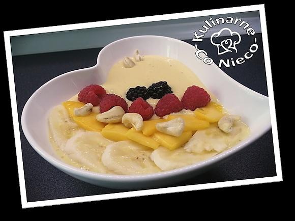 Smoothie bowl z bananem i mango – fit opcja na śniadanie