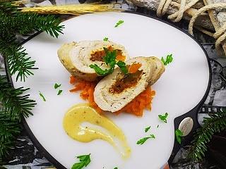 Filet nadziewany w białym sosie