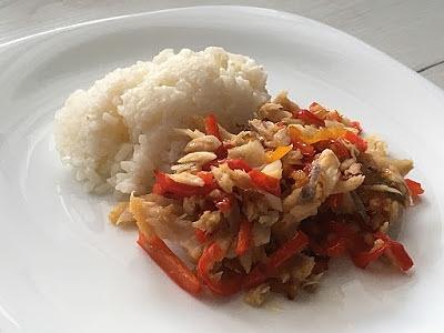 Papryka z wędzonym dorszem
