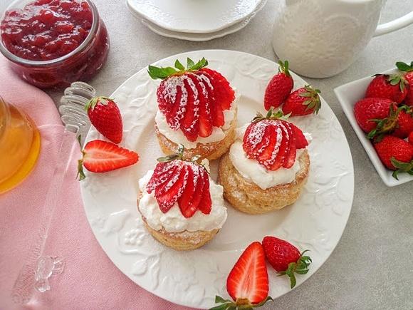 Angielskie bułeczki scones na kefirze