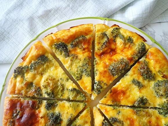 Pieczona frittata z brokułami