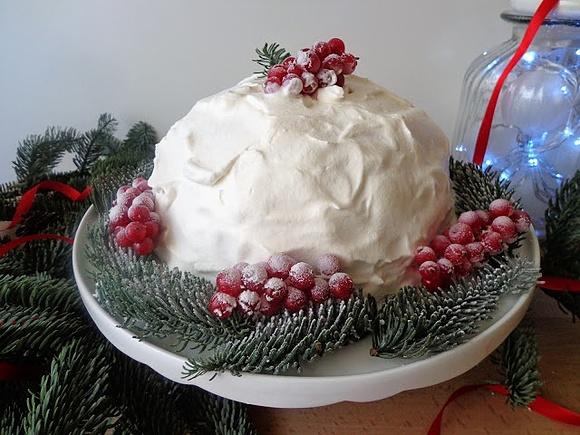 Kula śnieżna z kremem chantilly