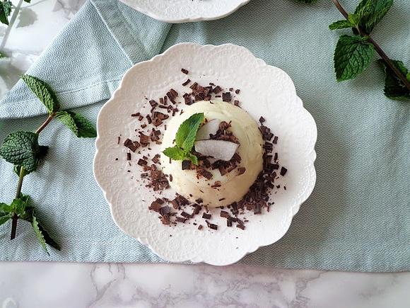 Kokosowa panna cotta