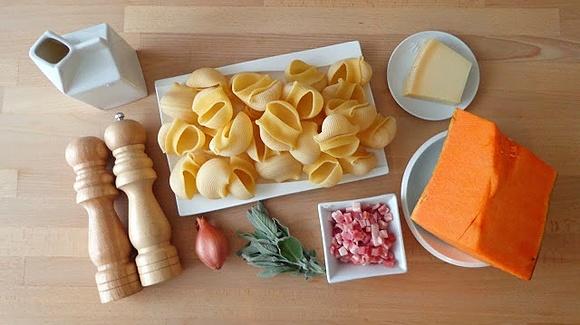 Muszle nadziewane dynią i pancettą