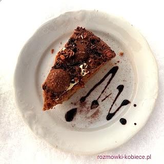 Pyszna babka z czekoladową polewą