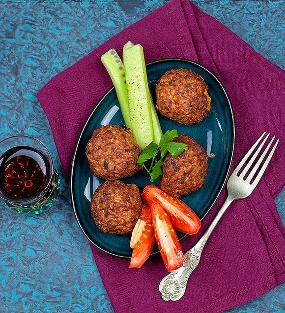 Kibbeh z dyni z orzechowym nadzieniem i fetą