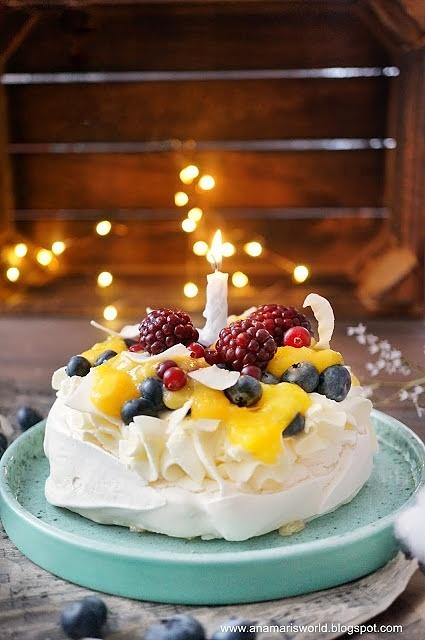 Mini pavlova z pyszną piña coladą