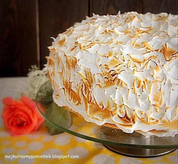 Opalony tort ananasowo-kokosowy