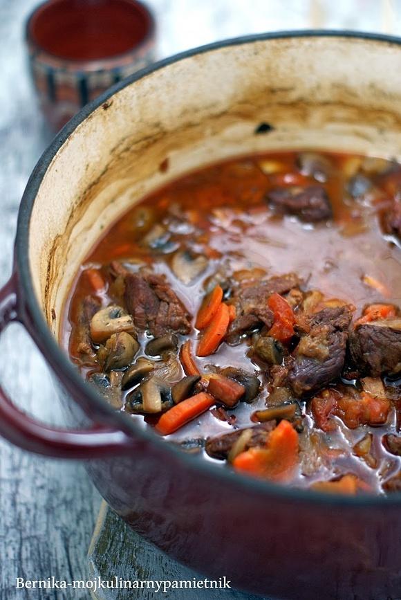 Boeuf bourguignon z wołowiną według Julie Child
