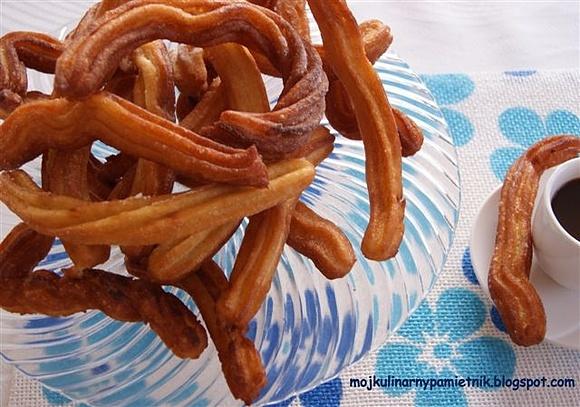 Churros na karnawał deser bez pączków