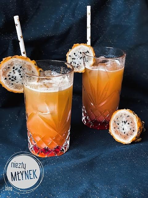 Ginger apple whisky sour