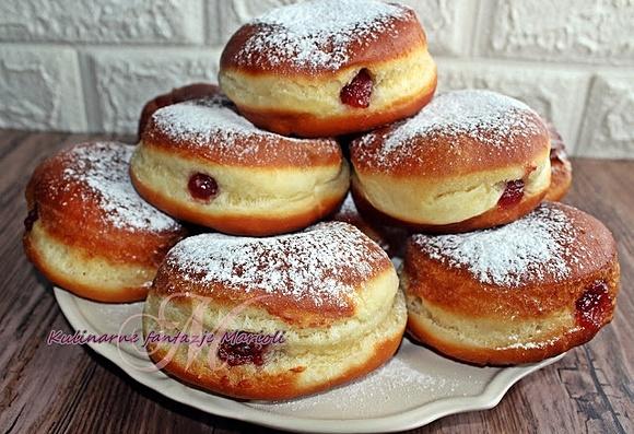 Oszczędne pączki z marmoladą