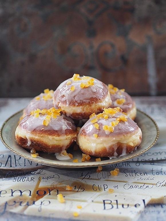 Pączki z semoliną i marmoladą jabłkową