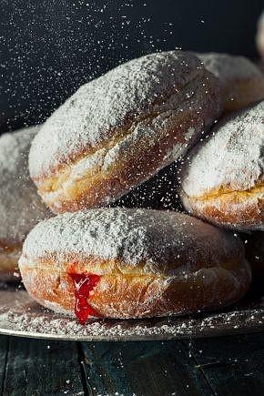 Tłusty czwartek 2021. gdzie w polsce zjesz najlepsze pączki?
