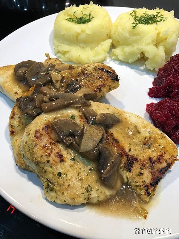 Filet z kurczaka w ziołach