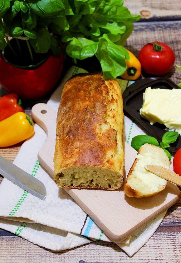 Prosty domowy chlebek