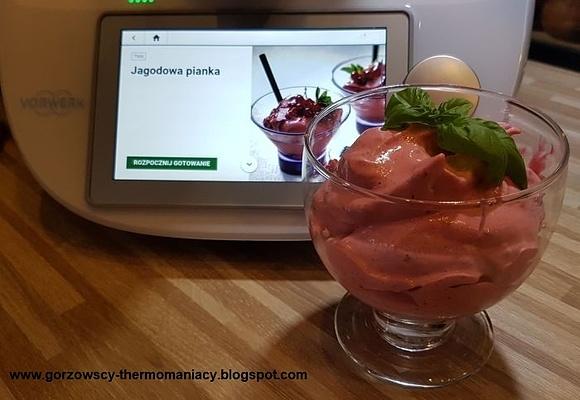 Jagodowa pianka