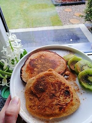 Poranne placki bananowe